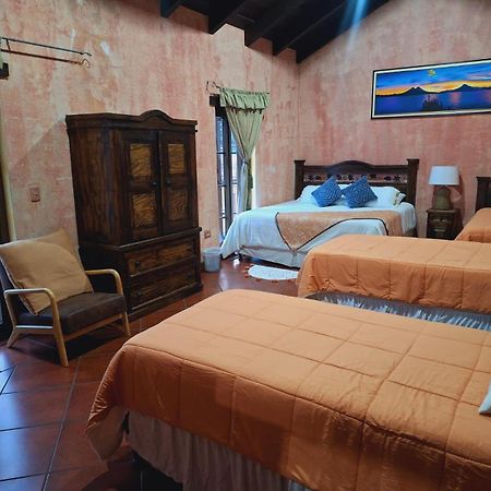 Hotel Boutique Casa Del Angel Antigua ภายนอก รูปภาพ