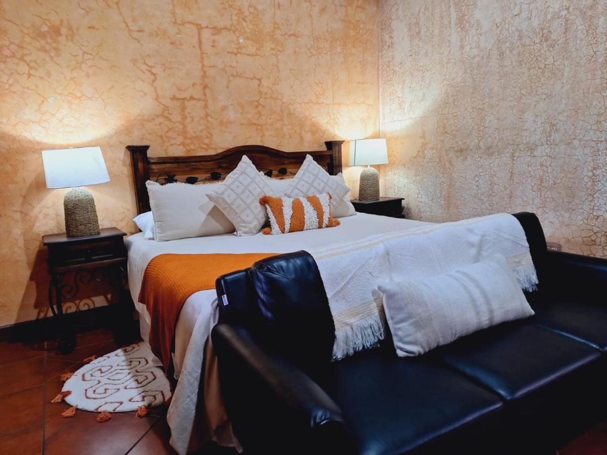 Hotel Boutique Casa Del Angel Antigua ภายนอก รูปภาพ