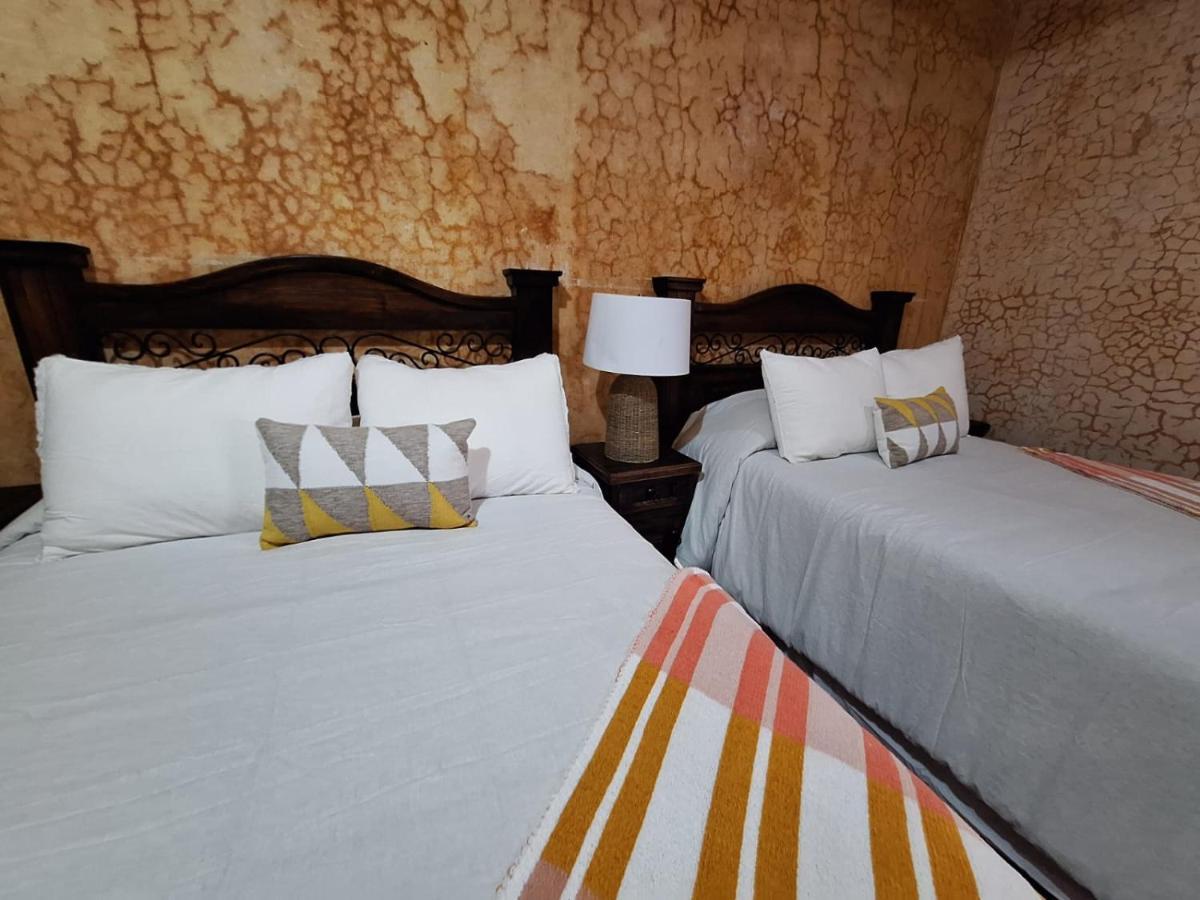 Hotel Boutique Casa Del Angel Antigua ภายนอก รูปภาพ