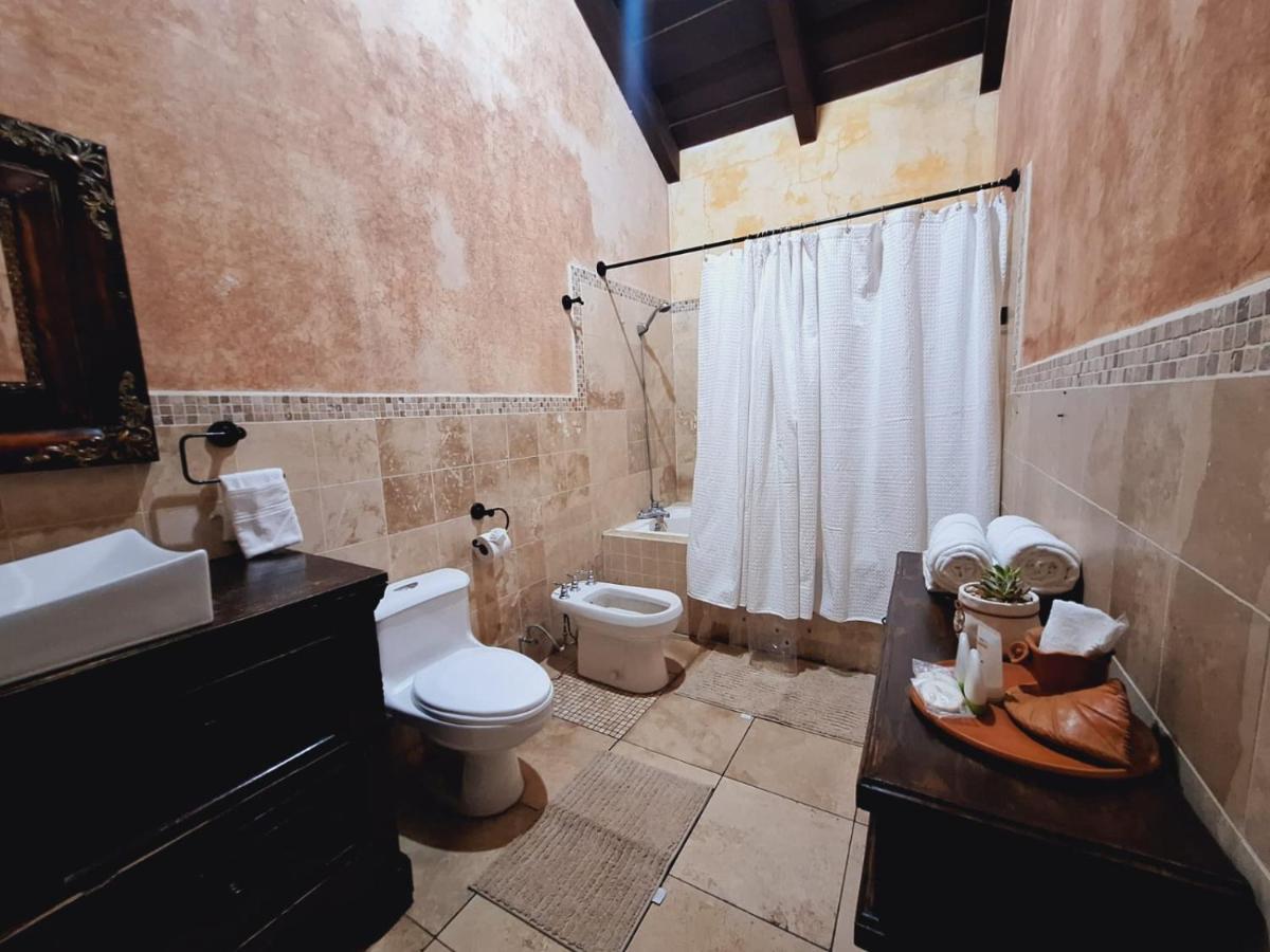 Hotel Boutique Casa Del Angel Antigua ภายนอก รูปภาพ